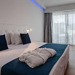 فندق Magique Bleu تراغاكي